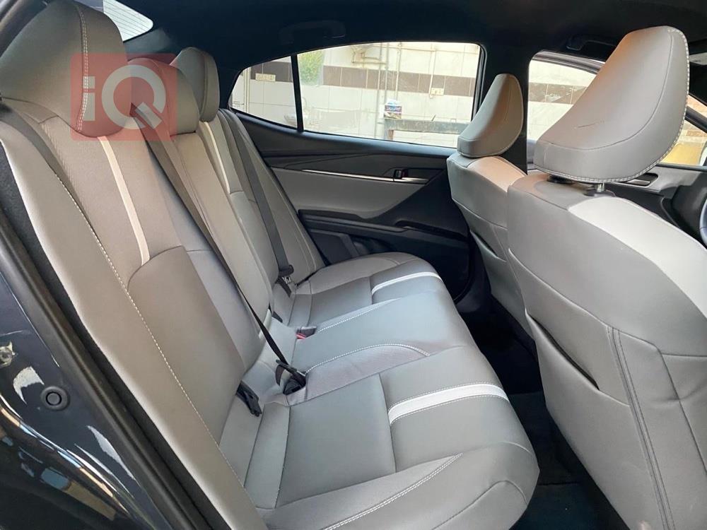 تۆیۆتا کامری